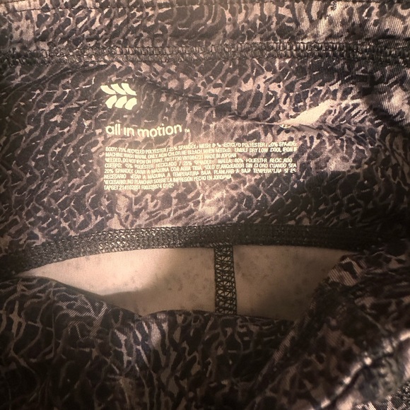 All Motion High Waist Compression Biker Shorts XS Gray Print - Picture 4 of 7